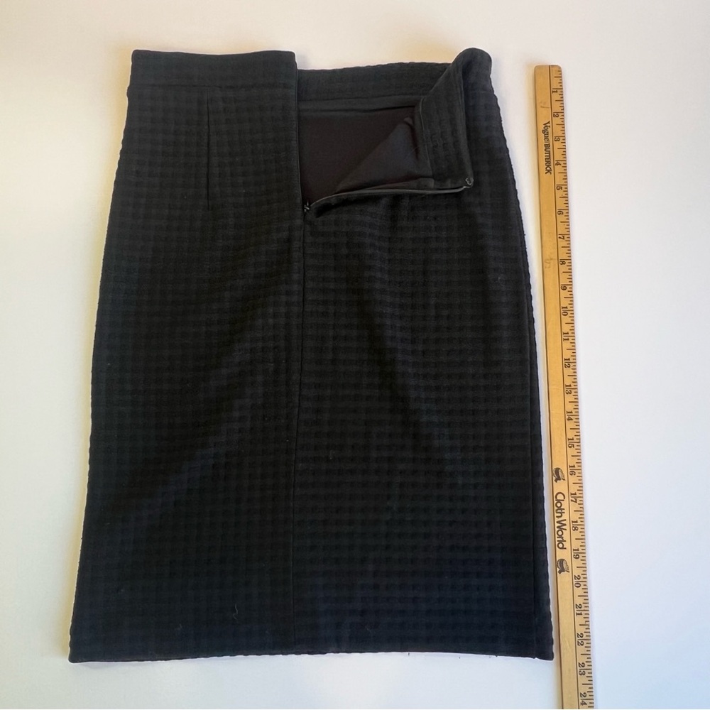 Banana Republic Textured Black Pencil Skirt
